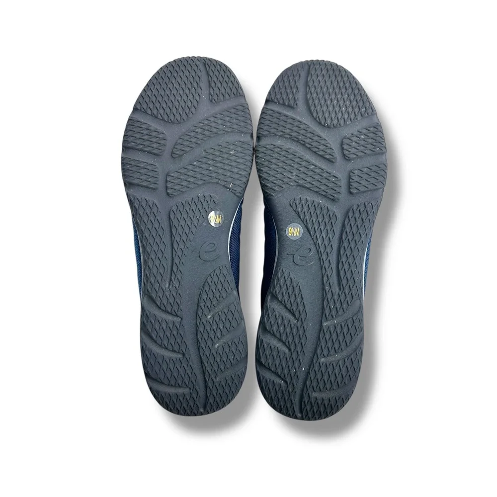Easy Spirit Women's‎ Be Strong Navy Blue Zip Up Sneakers 9.5M New without tags
